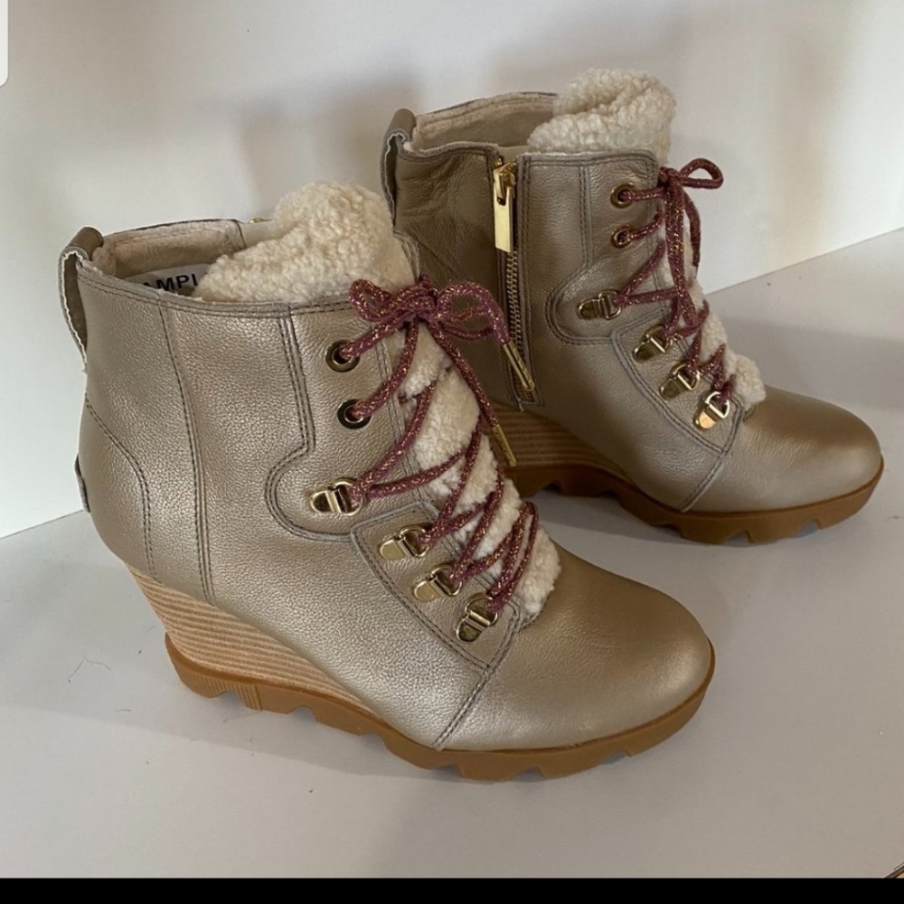 Sorel Lux Wedge